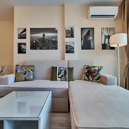 Apartment South Bay - Monk Warna